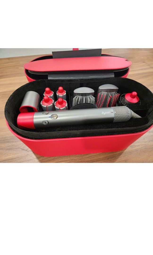 Artistic Dyson Airwrap Red Light Moment Nature