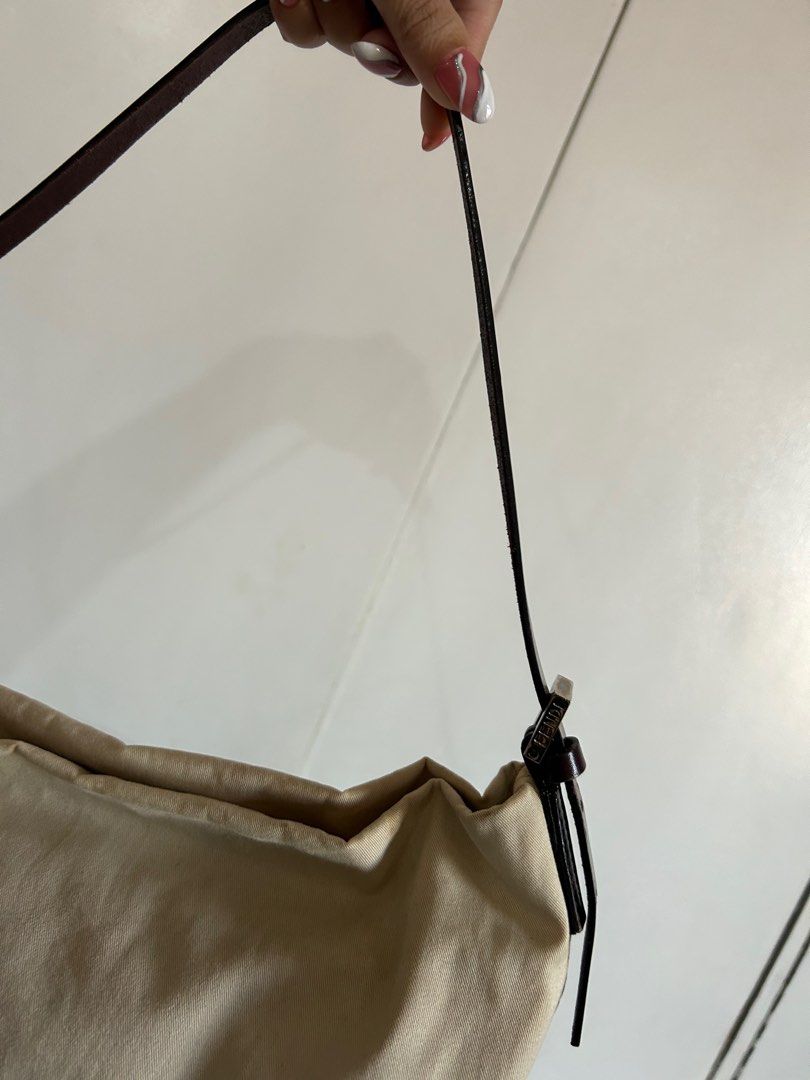 Fendi Baguette / Kili kili bag (Category: Luxury Bags & Wallets) located in Quezon City. Submitted by bagsonly2000 (Listing ID 1328659729, Image 3). Description: With minimal dirt stain infront Guaranteed Auth pm for more pics.
