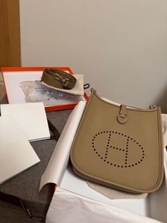 （分類：）位於 。 由 ttift 提交（商品編號 1328603522，圖片 1）。簡介： 。