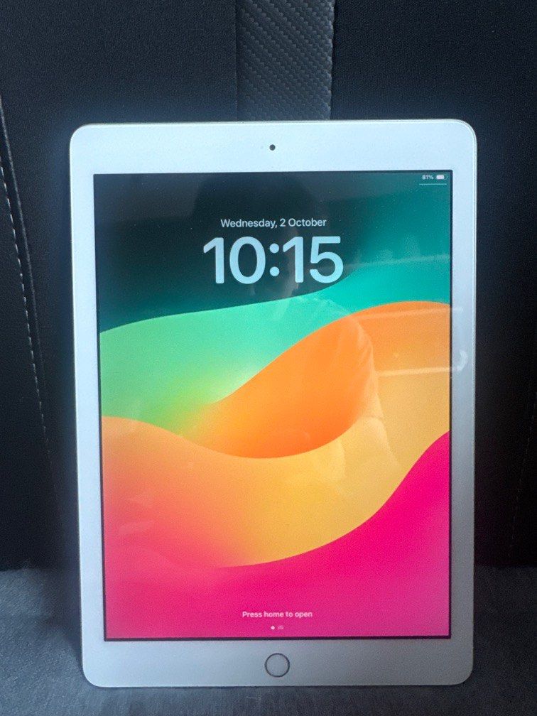 専用⭐︎APPLE iPad IPAD WI-FI 128GB 2018 GD Apple iPad 6th 9.7