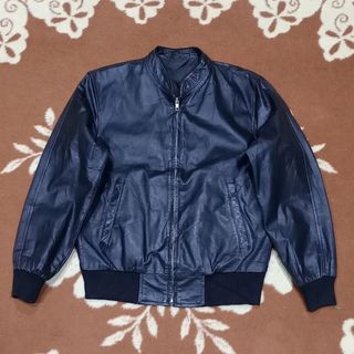 (Kategori: ) berada di . Dikirim oleh lentera_galeri (ID iklan 1328657955, Gambar 1). Deskripsi: .