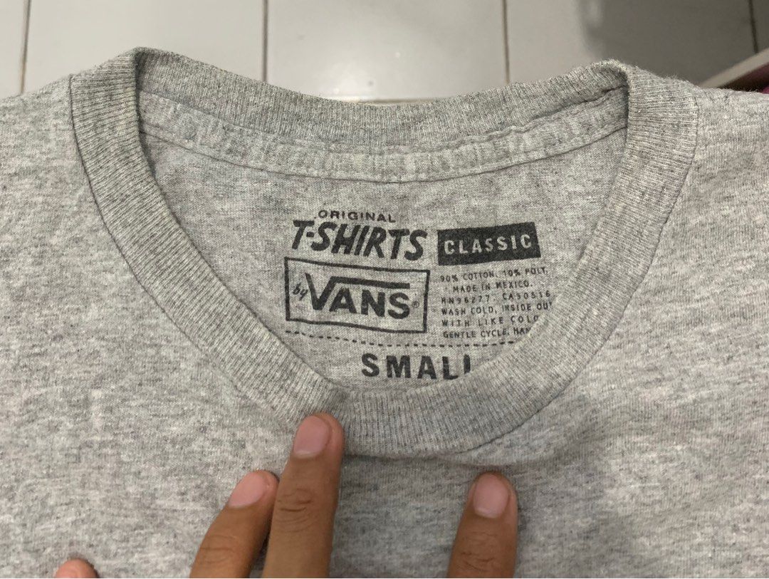 Kaos Vans Original Fesyen Pria Pakaian Atasan di Carousell