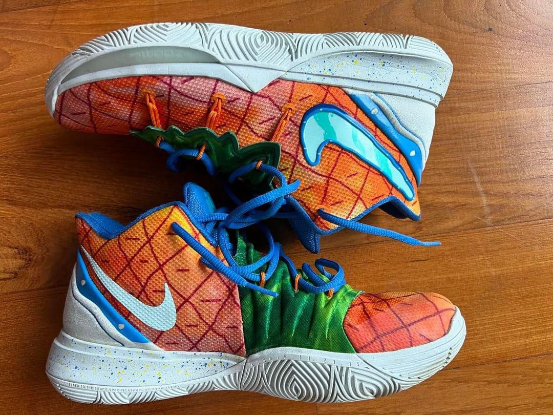 Kyrie 5 pineapple house PRICE NEGOTIABLE