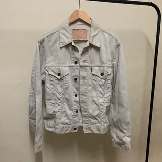(Category: ) located in . Submitted by sickothrift.store (Listing ID 1328652439, Image 1). Description: .