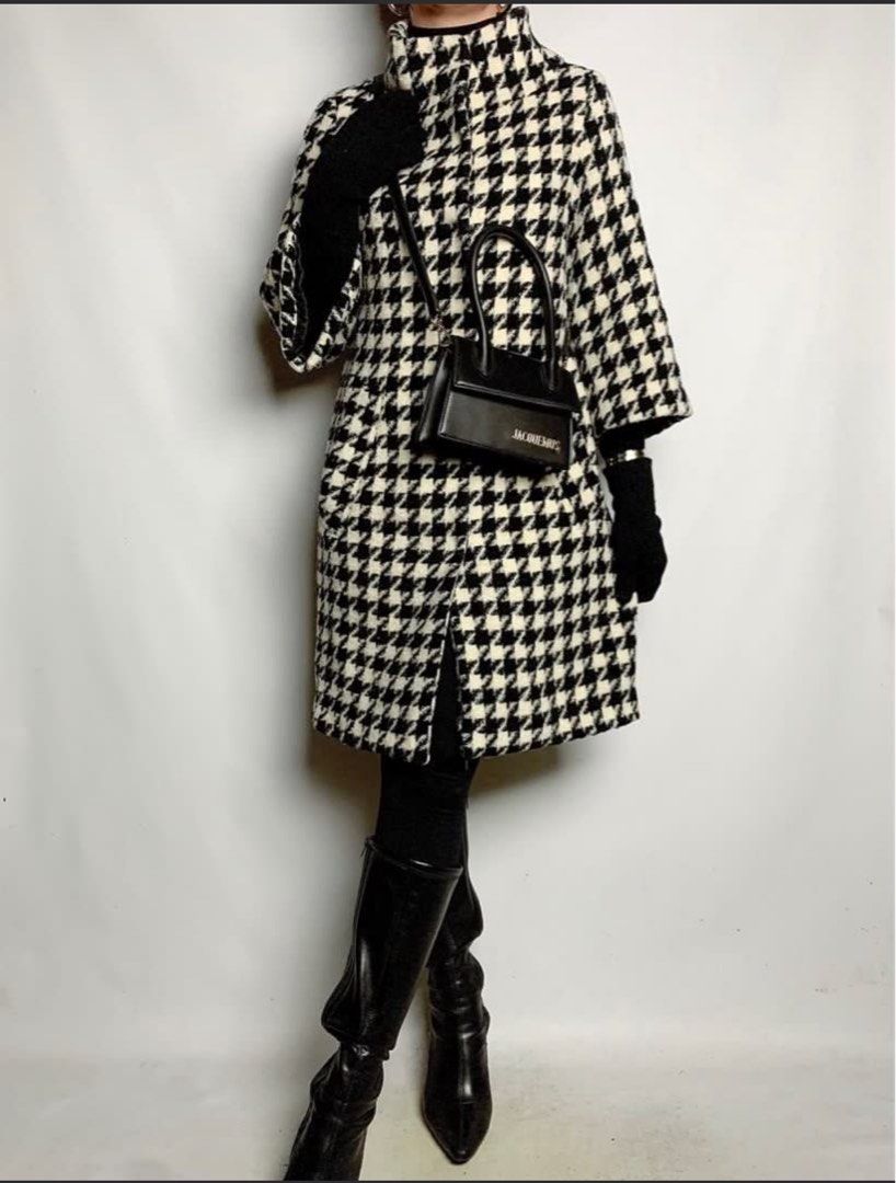 Lightweight wool coat, Houndstooth patter coat, Short wool coat (Category: Coats, Jackets and Outerwear) located in Quezon City. Submitted by chamibee (Listing ID 1328725855, Image 1). Description: .