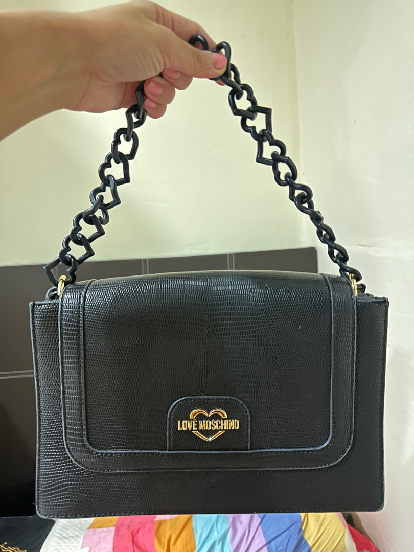 Love moschino handbags hot sale