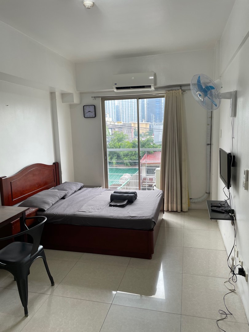Eton Tower Makati Studiotype Furnished for RENT, Property, Rentals