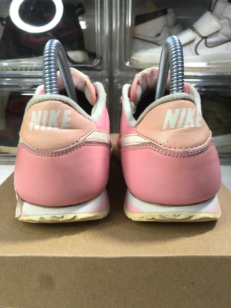 Hot pink cortez cheap