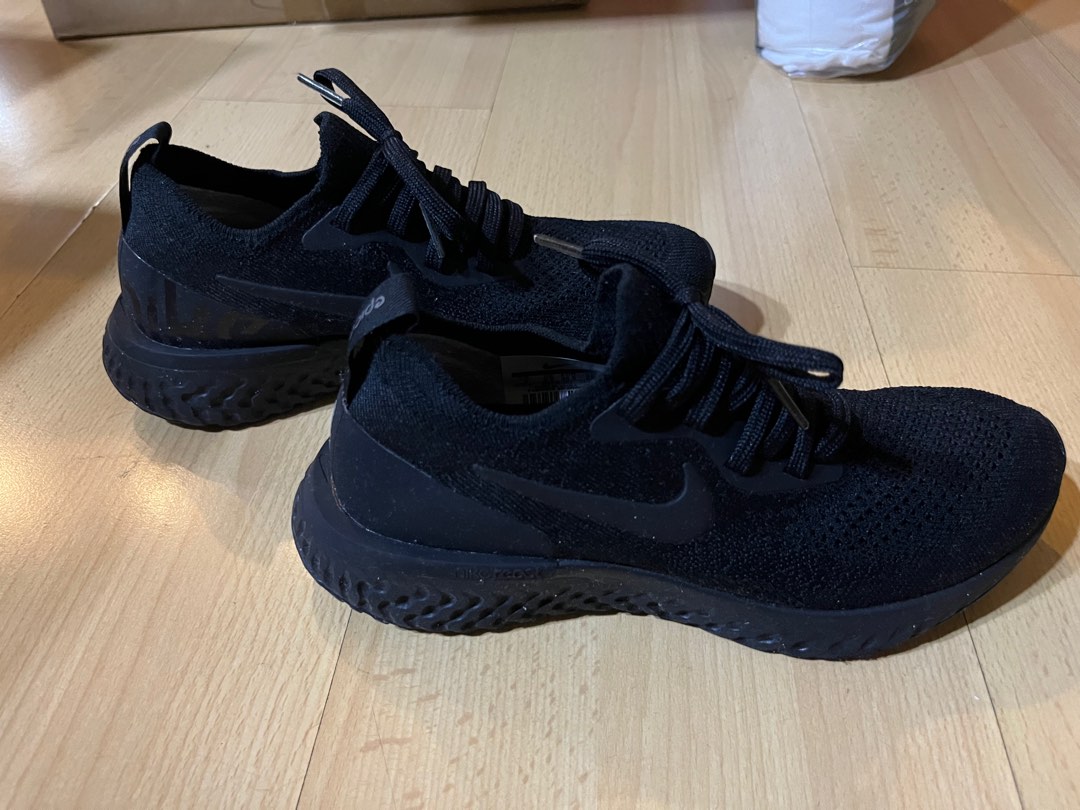 Nike epic phantom react flyknit triple black top