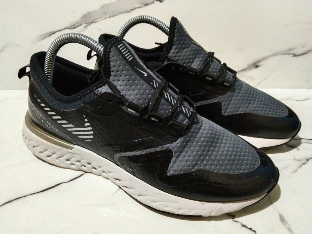 Nike Odyssey React 2 Shield Black Cool Grey Fesyen Pria Sepatu Sneakers di Carousell