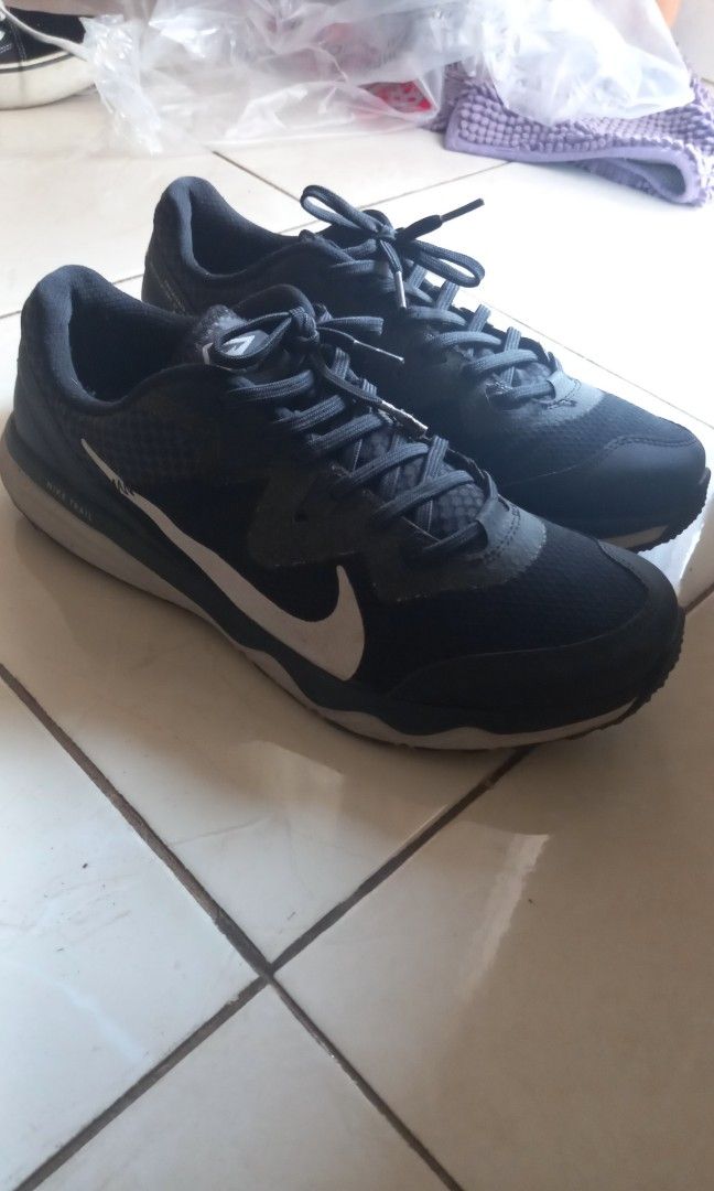 Sepatu nike outdoor original on sale