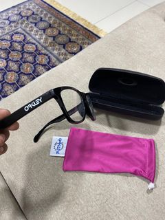 (Category: ) located in . Submitted by op73cabinet (Listing ID 1328767398, Image 1). Description: .