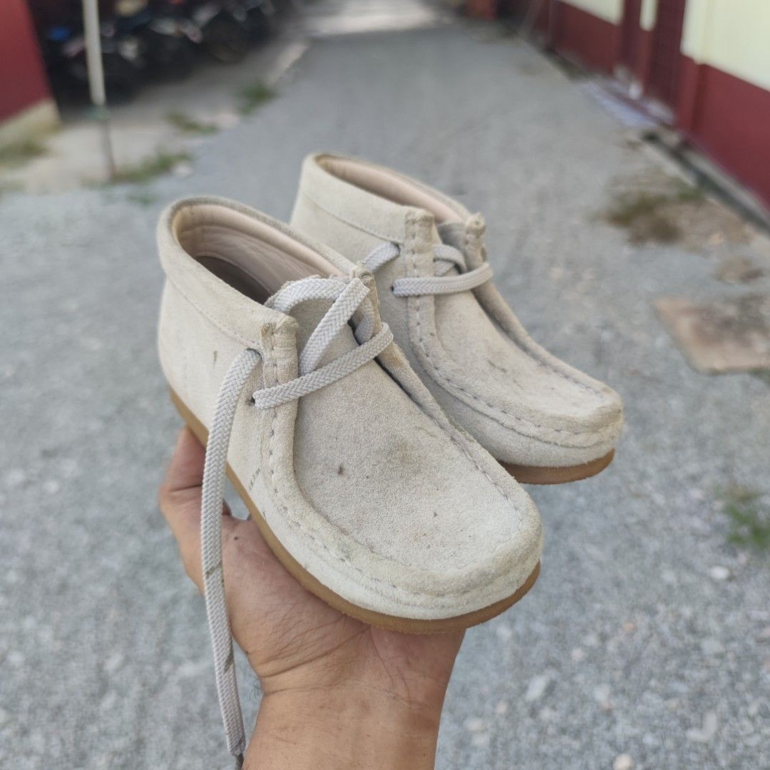 ORIGINAL KIDS CLARKS WALLABEE UK8. 5G US9W EU26