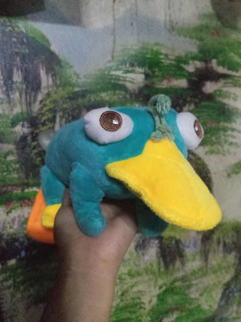 Perry the Platypus (Category: Plushies & Soft Toys) located in Bacolod City. Submitted by livegem_b5a11b (Listing ID 1328645124, Image 1). Description: Sold as is; what you see is what you get. Attached are photos for reference; color may vary due to lighting; please manage expectations. 💵 MOP: Gcash 🛒 MOD: Flash express Location: Bacolod City, Negros Occidental #katahum #anime #character #ghibli #noface #totoro #studioghibli #vintage #anime #l