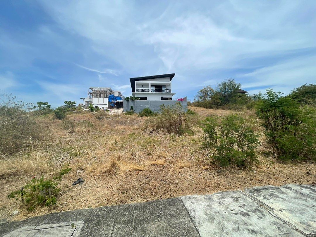 Playa Calatagan Residential Beach Lot (Category: Lot) located in Pasig City. Submitted by allsalecad (Listing ID 1328682002, Image 2). Description: RUSH PROPERTY FOR SALE!!! (OPEN FOR LICENSED BROKER) PLAYA CALATAGAN VILLAGE (RESIDENTIAL) Lot facing the beach 323 square meters Clean Title Updated Real Property Tax Amenities: Beach Club CaSoBe (Calatagan South Beach - discount for property owner) Hilltop Clubhouses Ampitheater Park Bamboo Park Cen