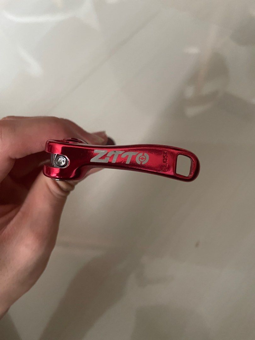 quick release (Category: Parts & Accessories) located in Singapore. Submitted by alvanpeh359 (Listing ID 1328631227, Image 1). Description: .