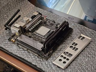（分類：）位於 。 由 edin.sl 提交（商品編號 1328771446，圖片 1）。簡介： 。