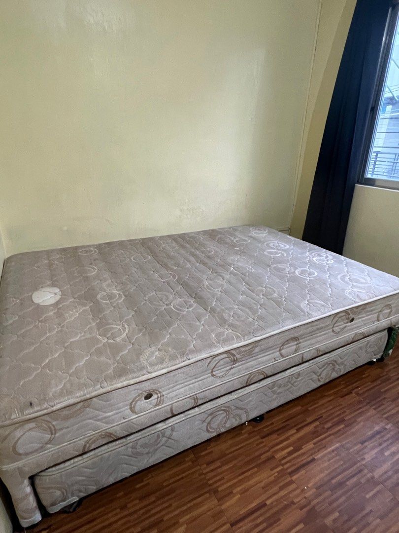 Salem nite and day bed with pull out (Category: Bed Frames & Mattresses) located in Caloocan City. Submitted by roxyfoxy09 (Listing ID 1328695612, Image 2). Description: .