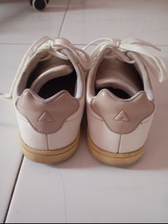 (Kategori: ) berada di . Dikirim oleh cinna.mon (ID iklan 1328602372, Gambar 1). Deskripsi: .