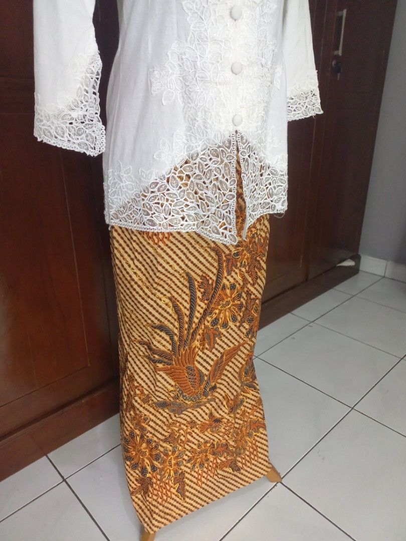 SERBA 60 rok batik kebaya upacara adat kartini pengantin daerah, Fesyen ...