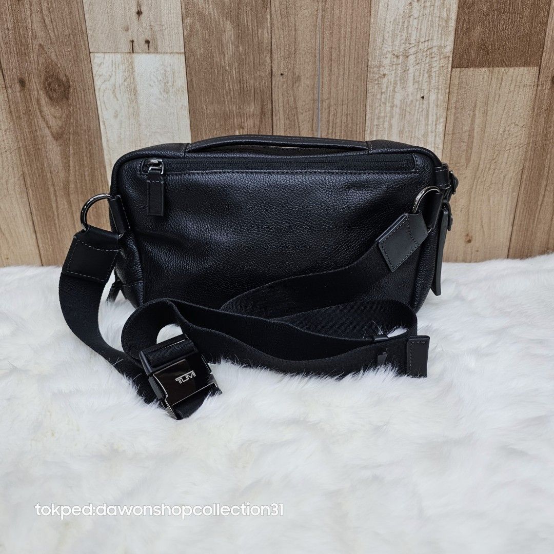 Daniel utility pouch shop