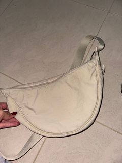 (Category: ) located in . Submitted by iceicelatte (Listing ID 1328745323, Image 1). Description: .