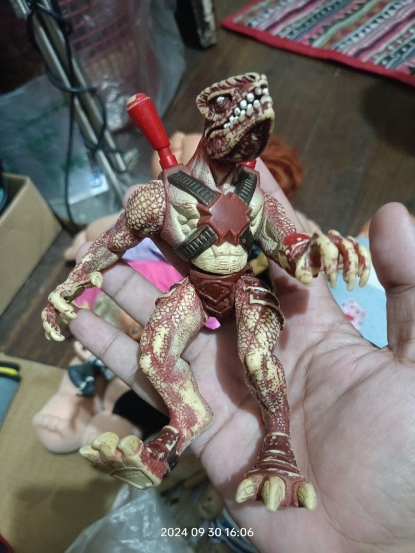 Vintage toys (Category: Figurines & Statues) located in Antipolo. Submitted by iice00 (Listing ID 1328749540, Image 2). Description: 2008 Spiderwick Chronicles Figure Mulgarath Troll Ogre #4 McDONALDS Lights Up Duel Masters Shogakukan Wizards Fire Sweeper both 300.