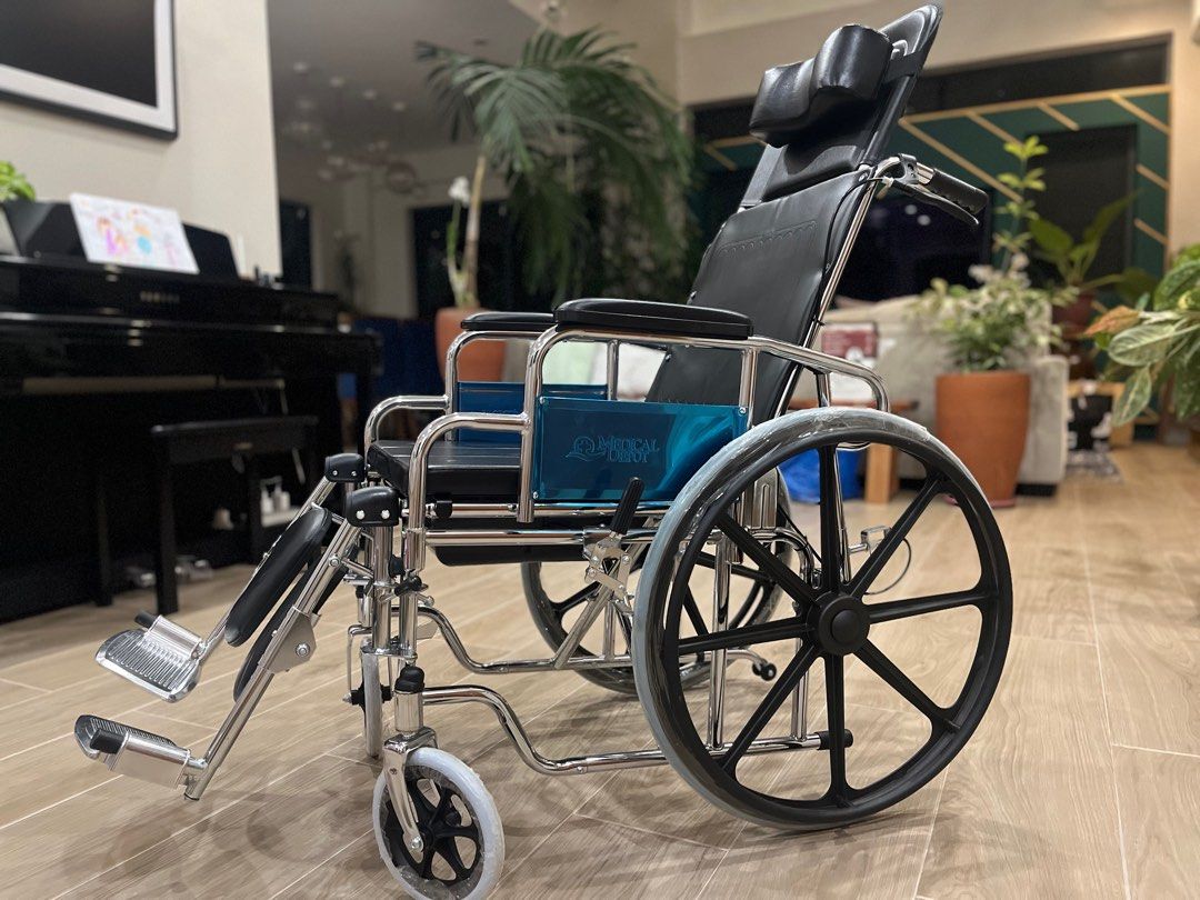 Wheel chair with commode (Category: Wheelchairs) located in Manila. Submitted by jp.olivares (Listing ID 1327888575, Image 1). Description: Wheel chair with commode Used twice From medical depot Original price 12,500 .