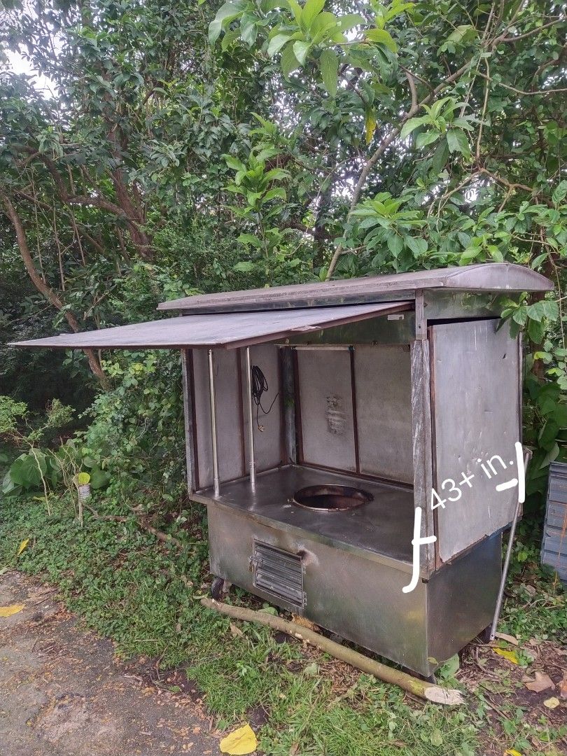 Wheel Stall Counter, Furniture & Home Living, Home Improvement ...