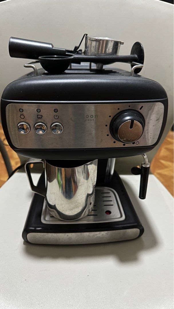 15 Bar Noon East Coffee Machine (Category: Coffee Machines & Makers) located in Makati City. Submitted by arteshop_closetpurger (Listing ID 1331839669, Image 1). Description: .