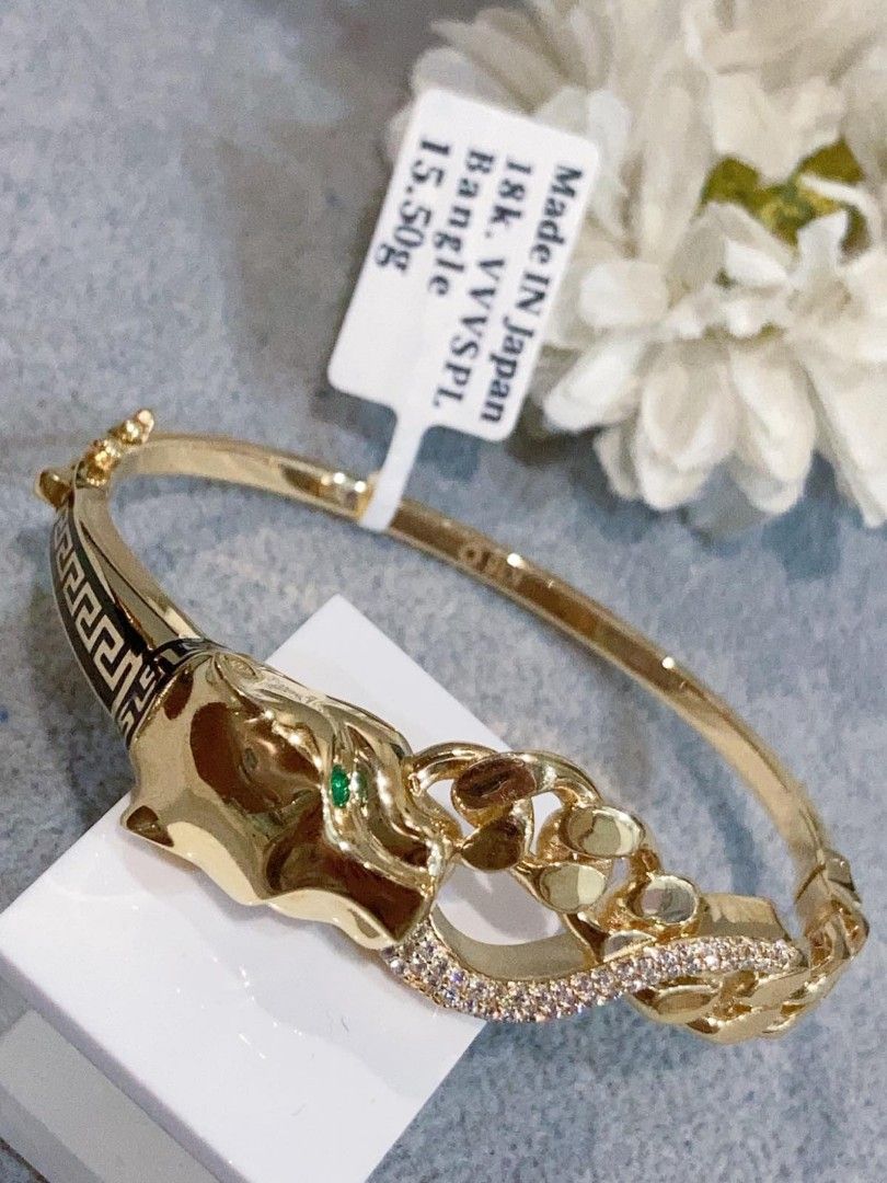 18K gold Water drop elect.bangle yg (Category: Bracelets) located in Manila. Submitted by shaineofpreciousjewelshop (Listing ID 1331920053, Image 2). Description: ✨Hi Welcome to Precious Jewel shop ✨ Important Reminder: No Cod,No Pick-up or meet up No lay-away,cash basis only-payment first policy. For more information pls contact me on my vb-09703422898. Thank you😊.