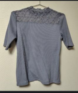 日本 Earth music & ecology premium label 藍色蕾絲短䄂上衣64219294318210110