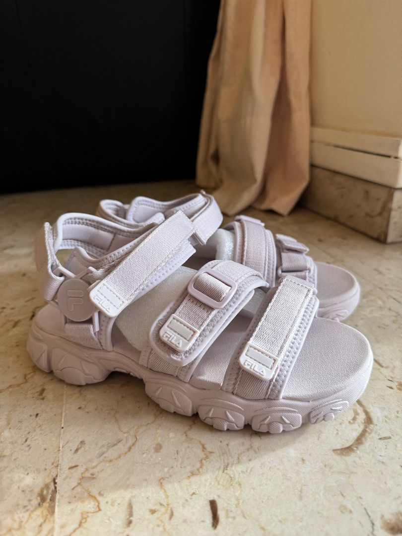 BNIB Priced to Go Fila Sandals