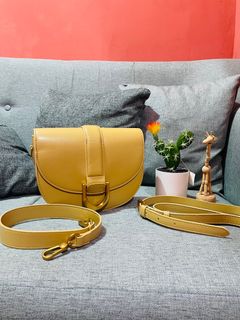 (Kategori: ) berada di . Dikirim oleh lunarawear.co (ID iklan 1331752791, Gambar 1). Deskripsi: .