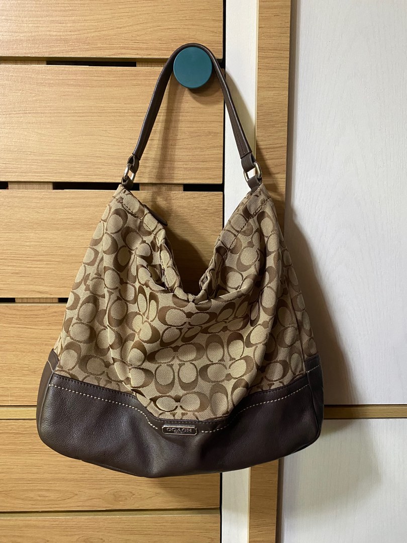 Coach Park Signature Hobo Women s Fashion Bags Wallets Shoulder Bags on Carousell