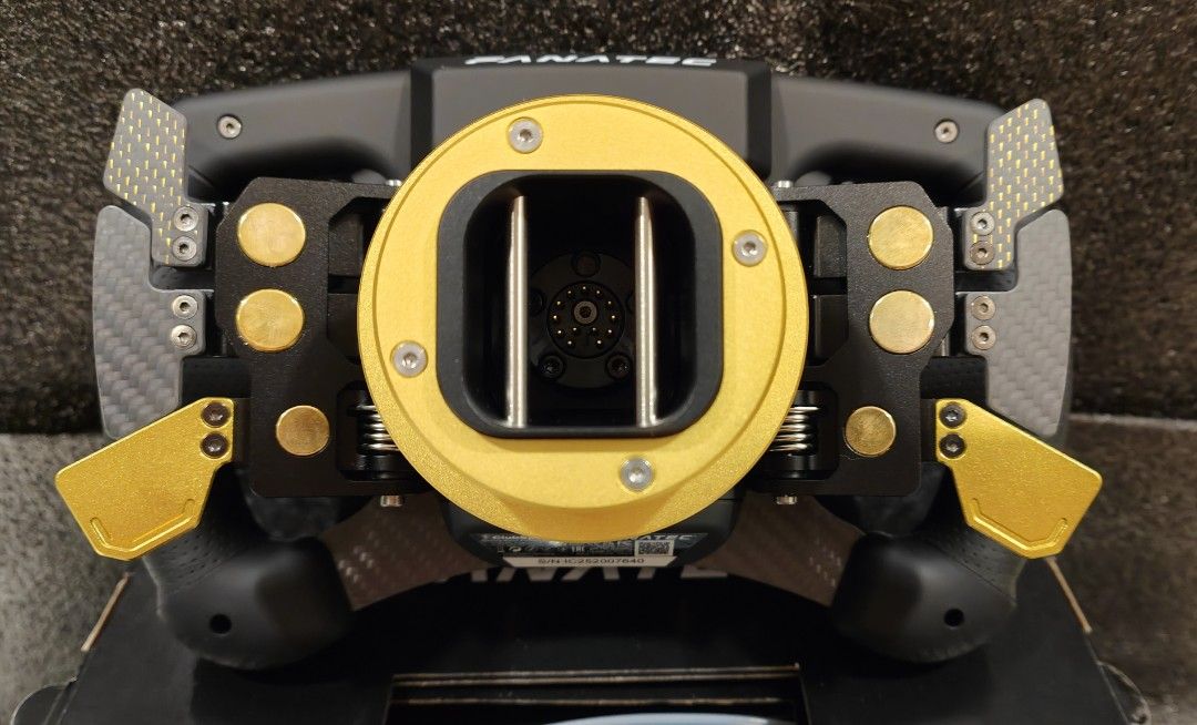 PODIUM + FÓRMULA+QR2