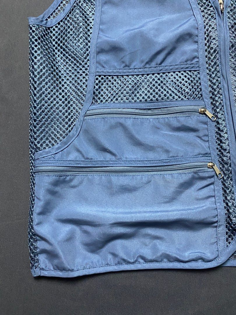 Fishing Vest Multi pockets (Category: Vests) located in Cabanatuan. Submitted by jamaicac (Listing ID 1331895580, Image 3). Description: net style 23/26 dimes no any issue so good .
