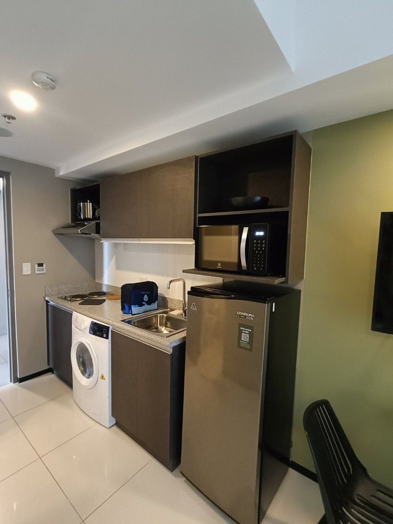 Fully furnished unit (Category: Apartments & Condos) located in Las Pinas. Submitted by ncarlarpd (Listing ID 1331907356, Image 3). Description: Brand new and fully furnished Condominium in Malate Manila. Near Pedro Gil station..