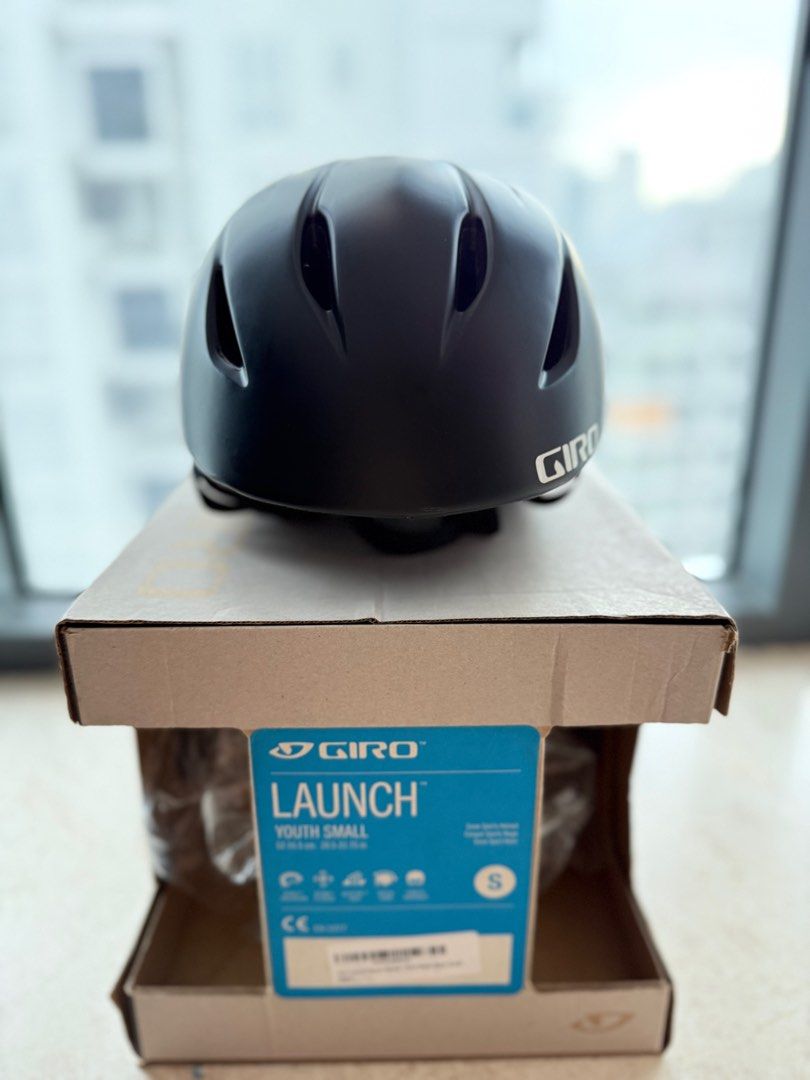 Giro Launch Youth Ski Snowboard Helmet Small Sports Equipment Other Sports Equipment and Supplies on Carousell