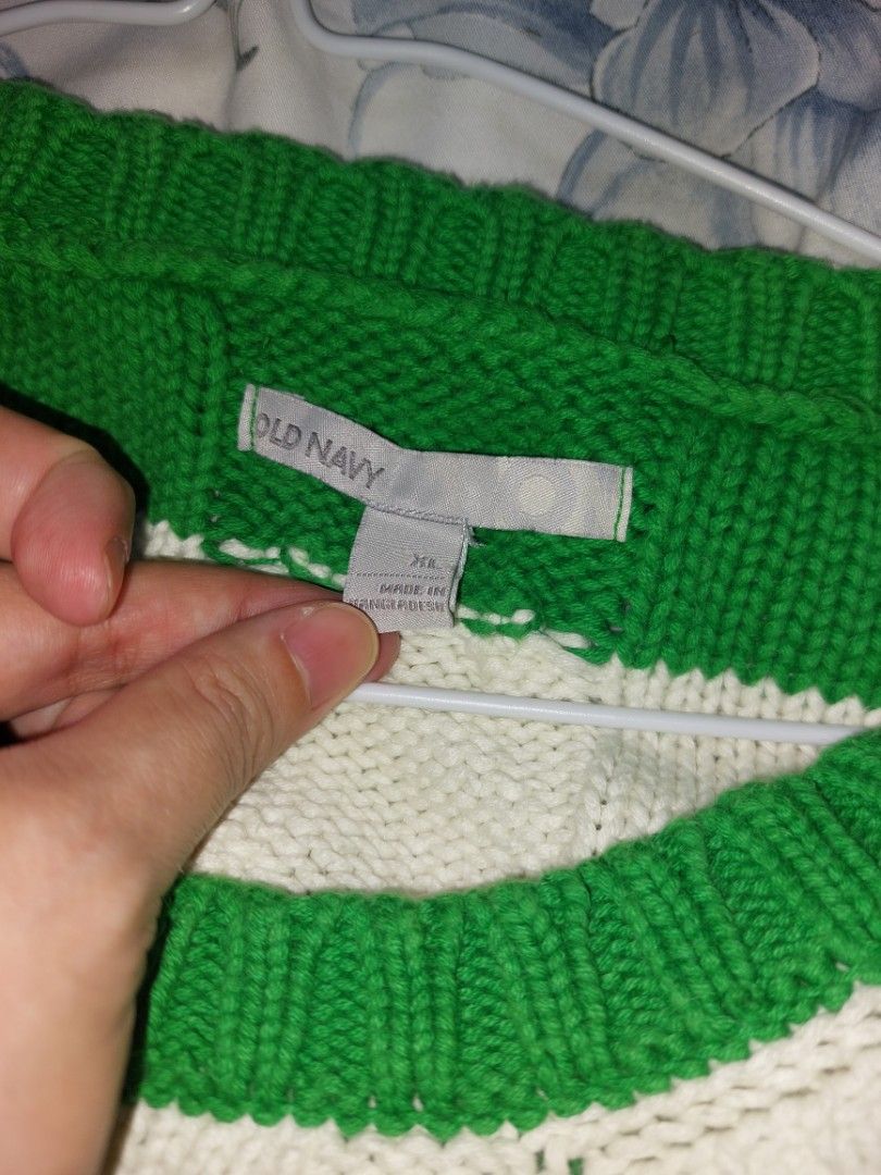 Green and White Stripes Old Navy Sweater (Category: Coats, Jackets and Outerwear) located in Makati City. Submitted by drawerph (Listing ID 1331891857, Image 2). Description: Old Navy L to XL.