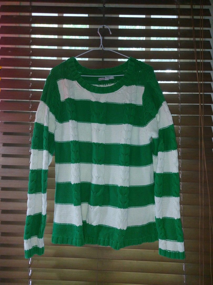 Green and White Stripes Old Navy Sweater (Category: Coats, Jackets and Outerwear) located in Makati City. Submitted by drawerph (Listing ID 1331891857, Image 1). Description: Old Navy L to XL.