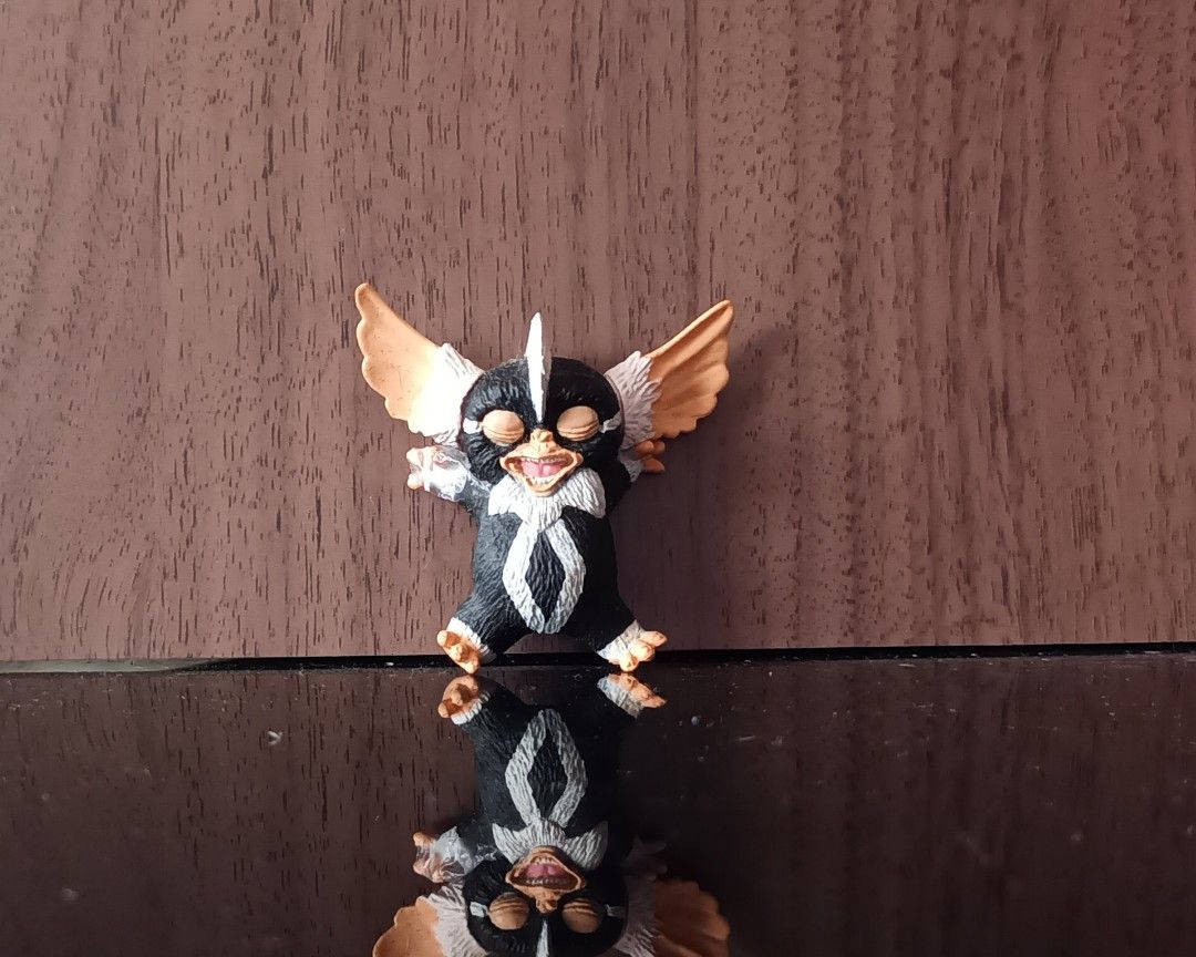 Gremlins - Goodnight Mogwai Figure (Category: Printers, Scanners & Copiers) located in Minglanilla. Submitted by collectorboy143 (Listing ID 1331769767, Image 1). Description: a.