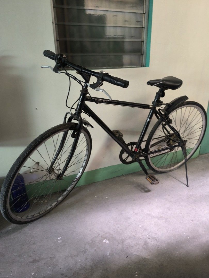 Hybrid Bicycle from Japan (Category: Bicycles) located in Muntinlupa City. Submitted by prelovedbrandedgoodies (Listing ID 1331916139, Image 1). Description: Hybrid Bicycle from Japan. Already converted to Phillipine interior sa gulong. But 3 years ng nakatambak, di na maasikaso. Has visible rusting. Kayo na magpaayos. Sobrang solid ng frame. FYI, Hybrid bicycle is combination ng road bike and mountain bike..