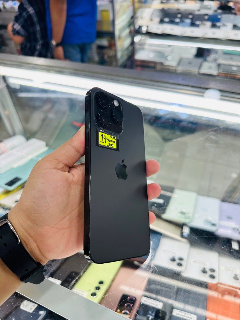 Iphone 14 Pro Max 1TB 97% batt FU (Category: iPhone 14 Series) located in San Juan City. Submitted by javedsgadgetshop (Listing ID 1331902247, Image 3). Description: OPEN FOR INSTALLMENT VIA CREDIT CARD/GGIVES/SPAY/BILLEASE & SWAP/TRADE-IN! BUY AND SELL! Quick Specs : Iphone 14promax •1TB •NTC Variant •97% batt health •Factory Unlock •95% Smoothness •No hidden issue | No Repaired •100% Authentic | Not Refurbished •w/ OEM Charger & store warranty 