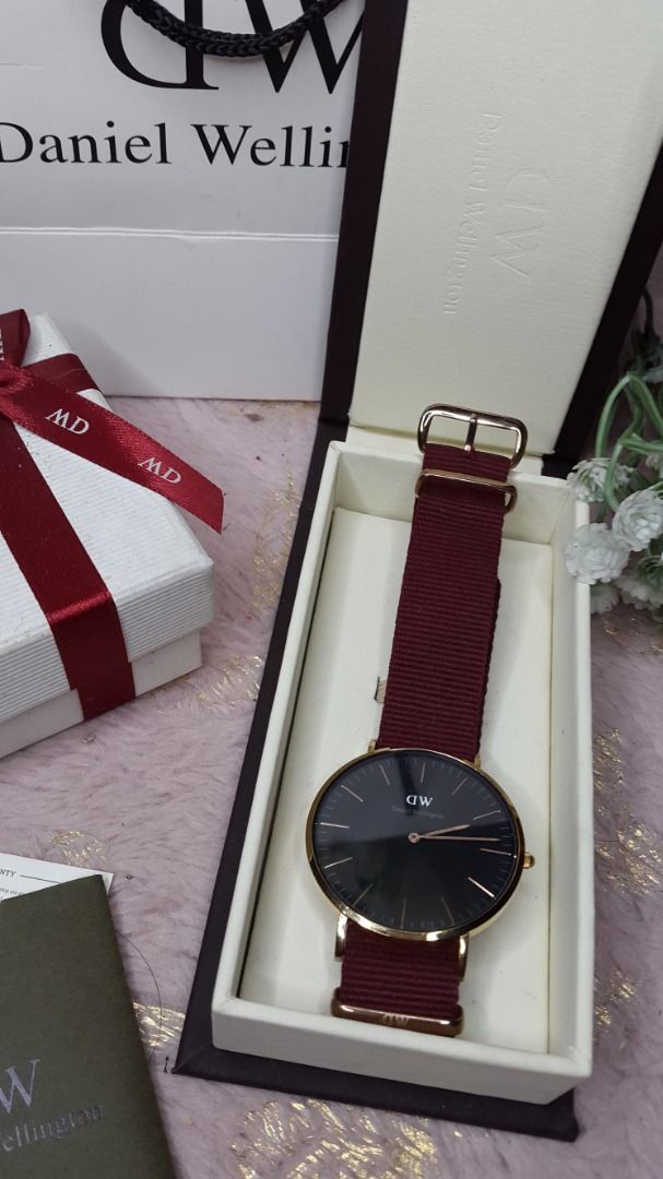 Jam Tangan Daniel Wellington Classic Roselyn Maroon Rose Gold Fesyen Pria Jam Tangan di Carousell