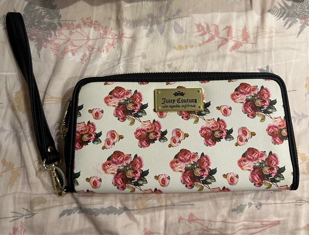 Juicy Couture (Category: Wallets & Card holders) located in Valenzuela. Submitted by polchipreloveditems (Listing ID 1331834197, Image 2). Description: Brand new Juicy Couture Wallet Without tag Rfs: decluttering.