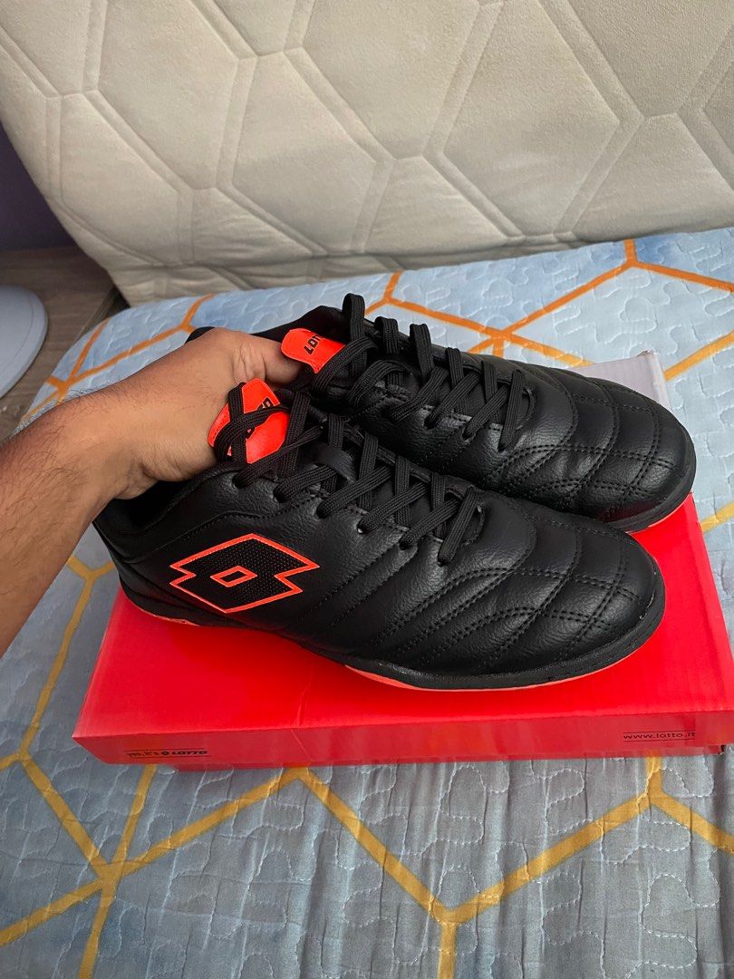 Kasut futsal lotto hotsell