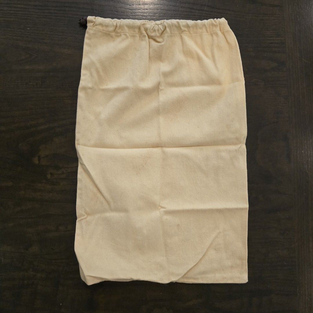 Louis Vuitton Dust Bag Authentic (for shoes) (Category: Luxury Bags & Wallets) located in San Juan City. Submitted by super.saver8 (Listing ID 1331822964, Image 2). Description: authentic LV dust bag large size, perfect for shoes.