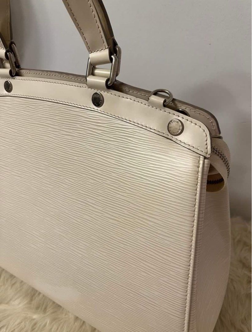 Louis Vuitton (LV) Brea MM (Category: Luxury Bags & Wallets) located in Pasig City. Submitted by wearingthrift (Listing ID 1331922855, Image 1). Description: LOUIS VUITTON (LV) BREA MM Preloved is sold in the market for around PHP50,000-65,000 Can fit a 14” laptop, umbrella, or water tumbler/bottle Classy and minimal luxe item Can be brought to work or as handcarry when traveling Minimal flaws, some signs of usage.