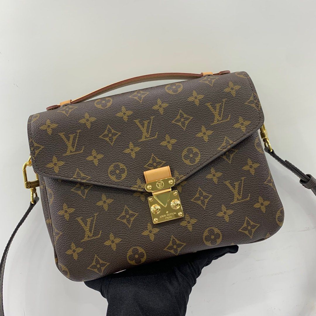LOUIS VUITTON M40780 POCHETTE METIS SHOULDER BAG 247057621